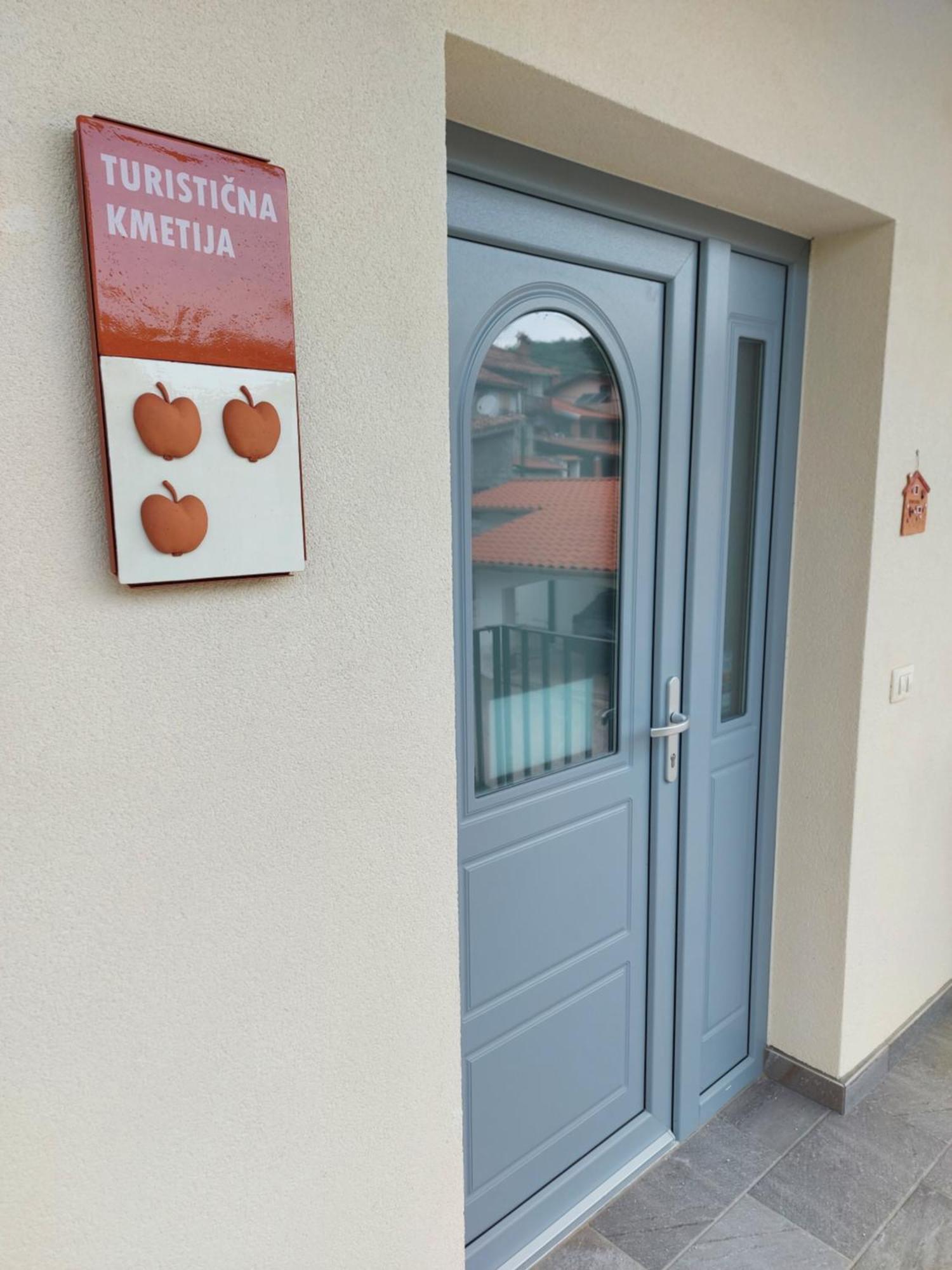 Apartmaji Aucin - Brda Kojsko Exteriör bild